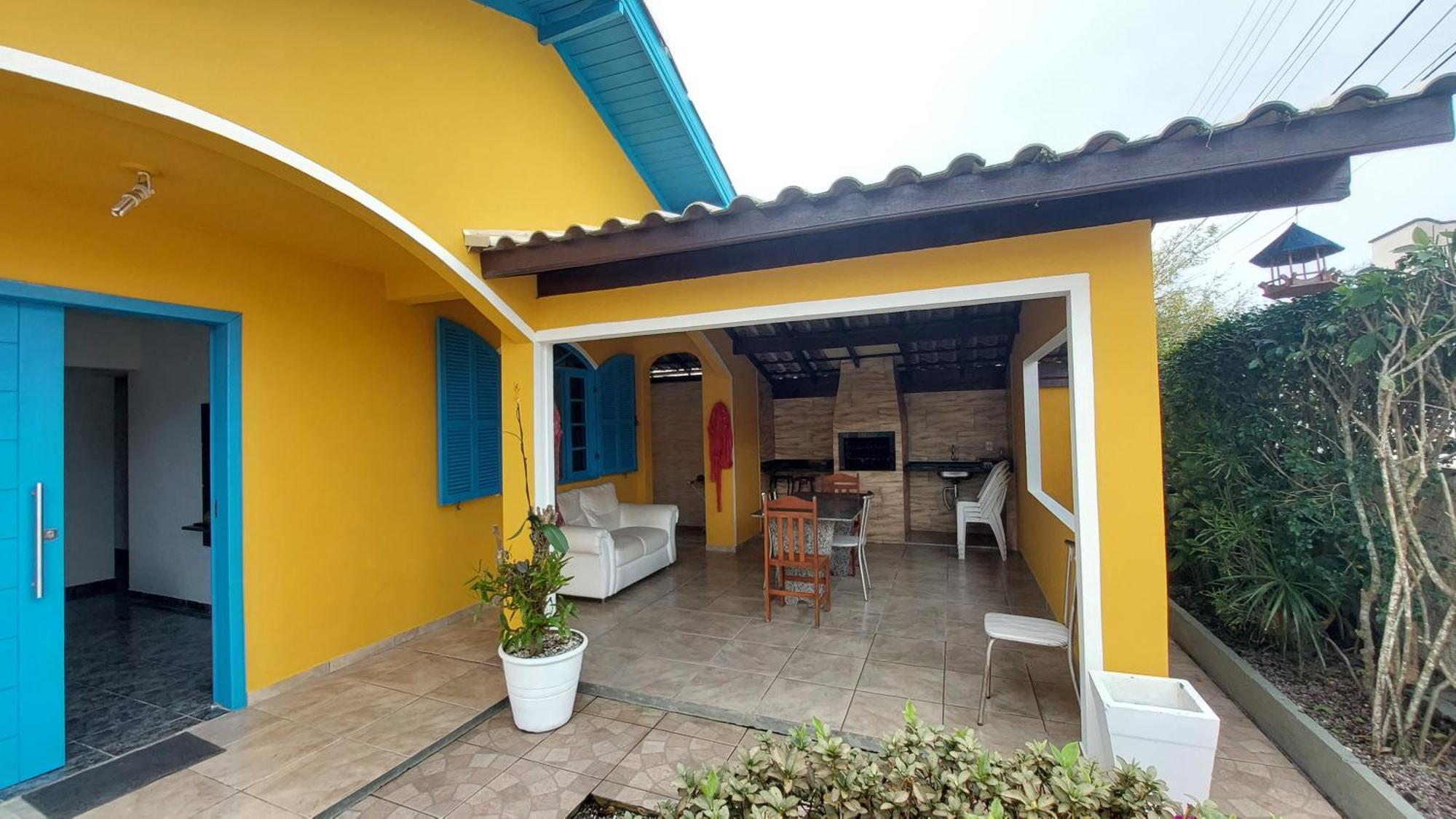 Casa 300M Da Praia Com Lindo Jardim! Флорианополис Экстерьер фото